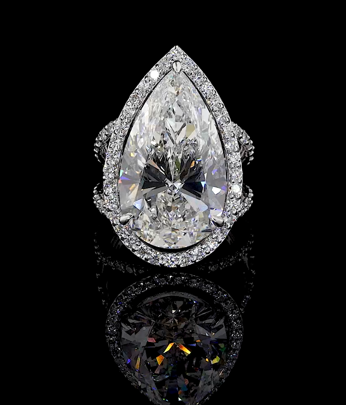 ELEGANT PEAR SHAPE RING