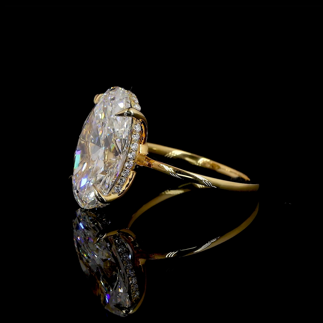 8-Carat Oval Diamond Ring with 0.43ct Round Diamonds