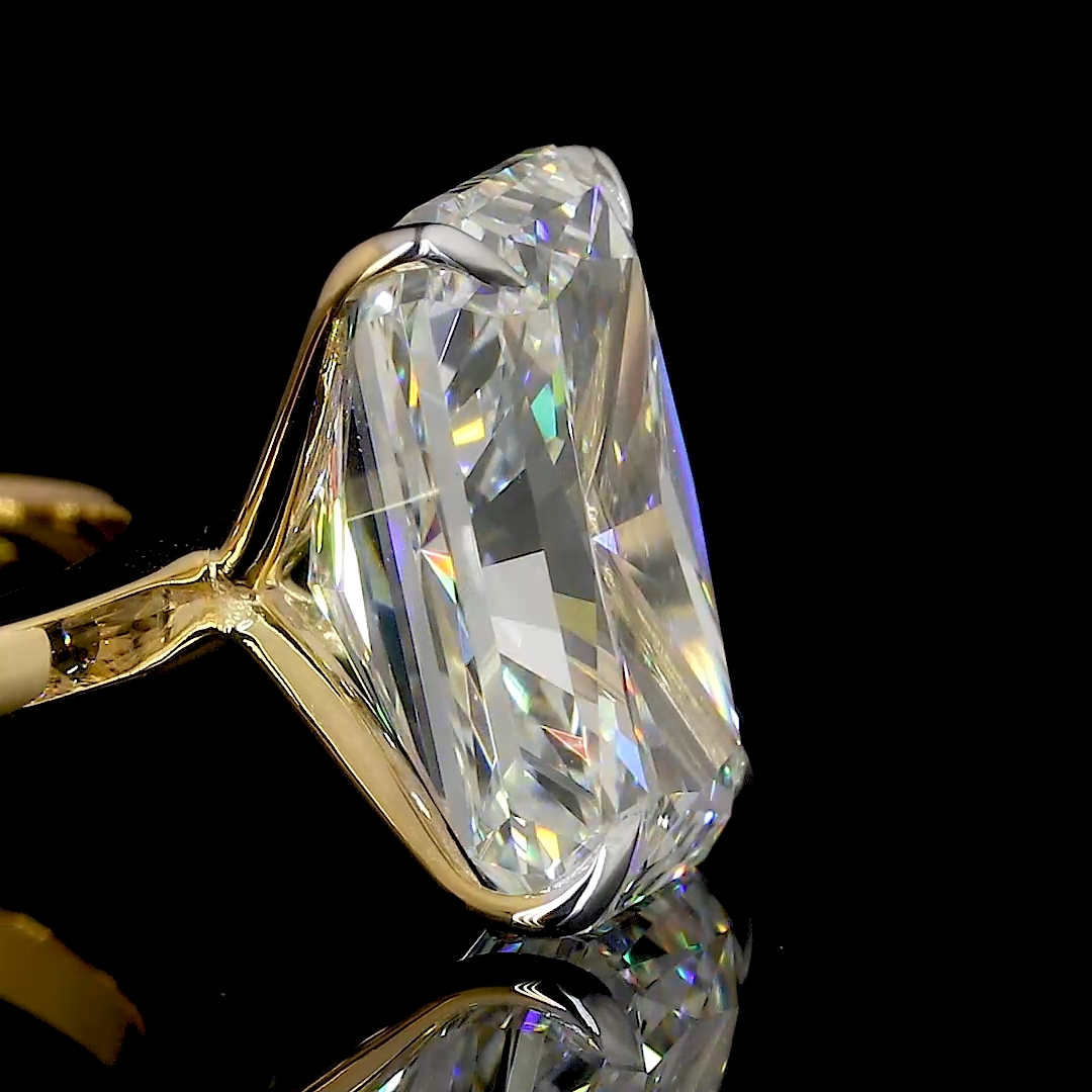 Emerald Solitaire Diamond Ring