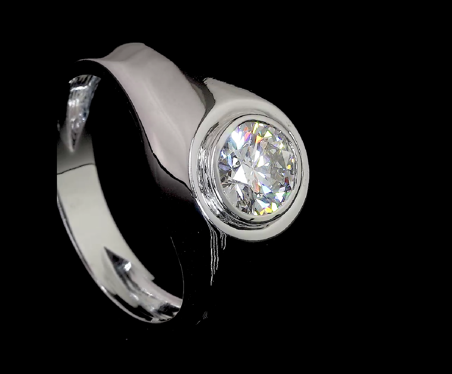 White Gold Round Bezel Diamond Ring