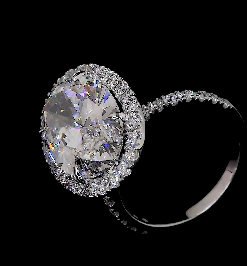 Oval Diamond Halo Ring