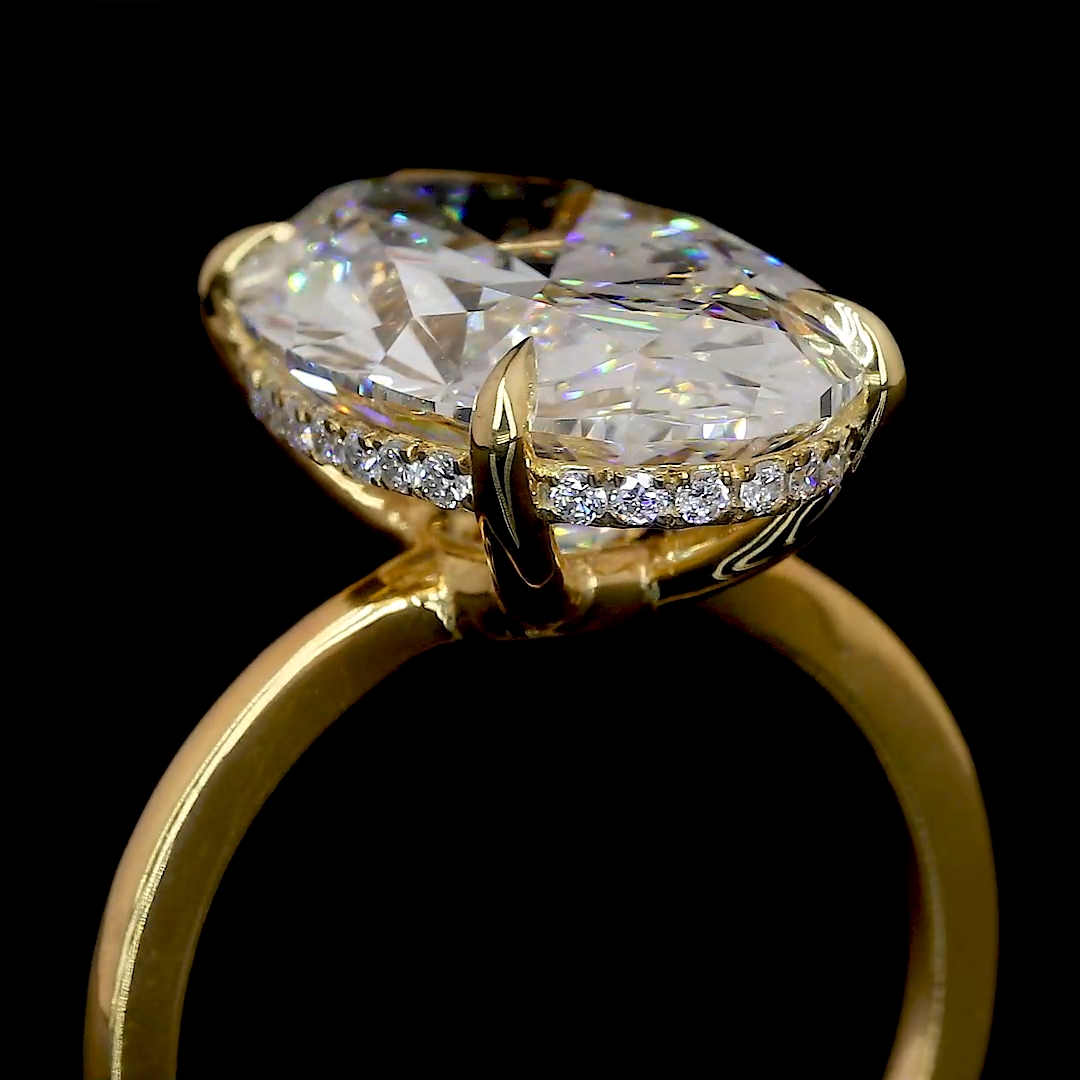 8-Carat Oval Diamond Ring with 0.43ct Round Diamonds