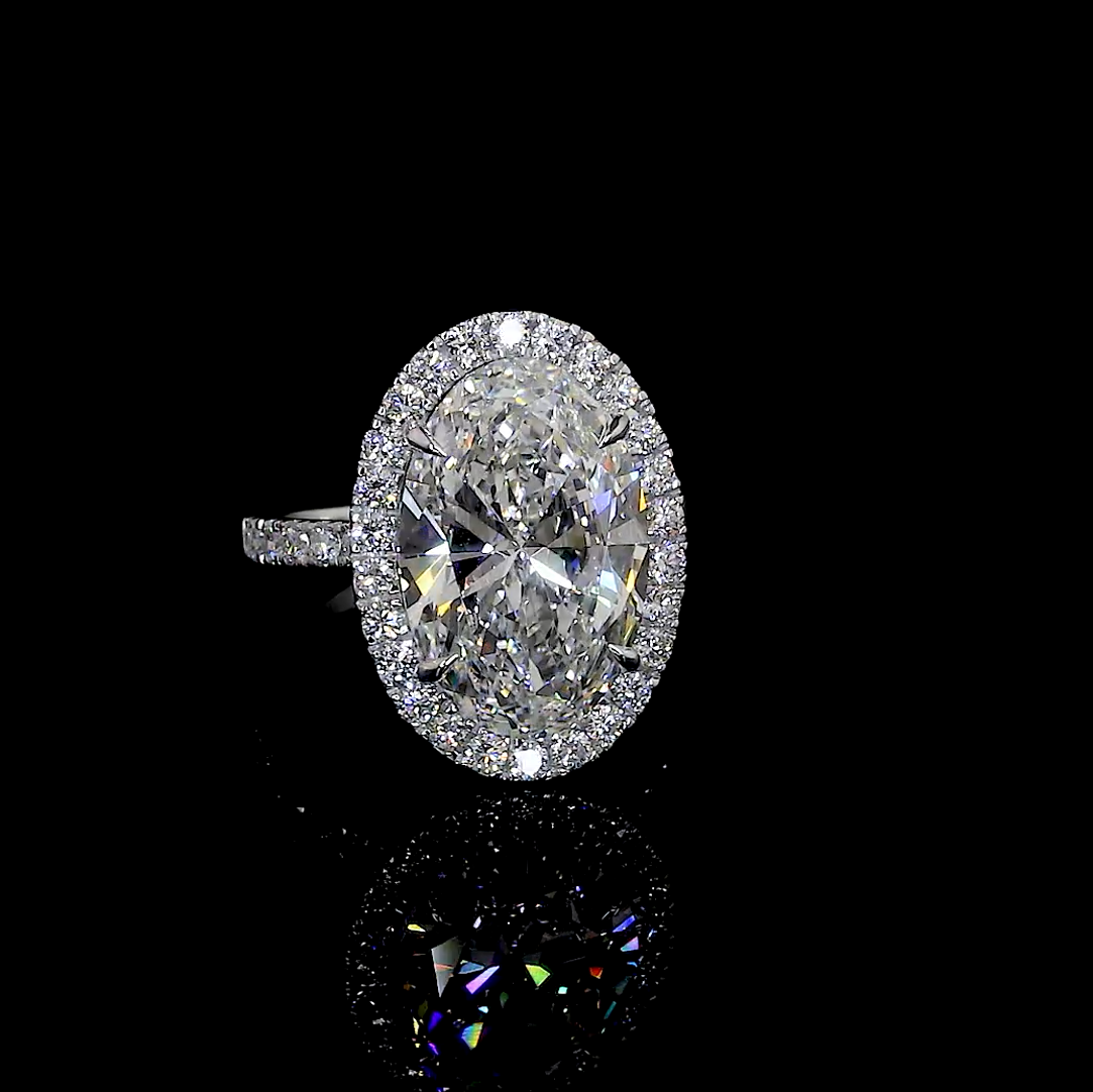 Oval Diamond Halo Ring